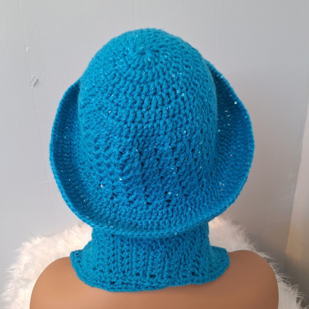 Handmade crochet turquoise sequin scarf & hat set - Picture 2 of 4
